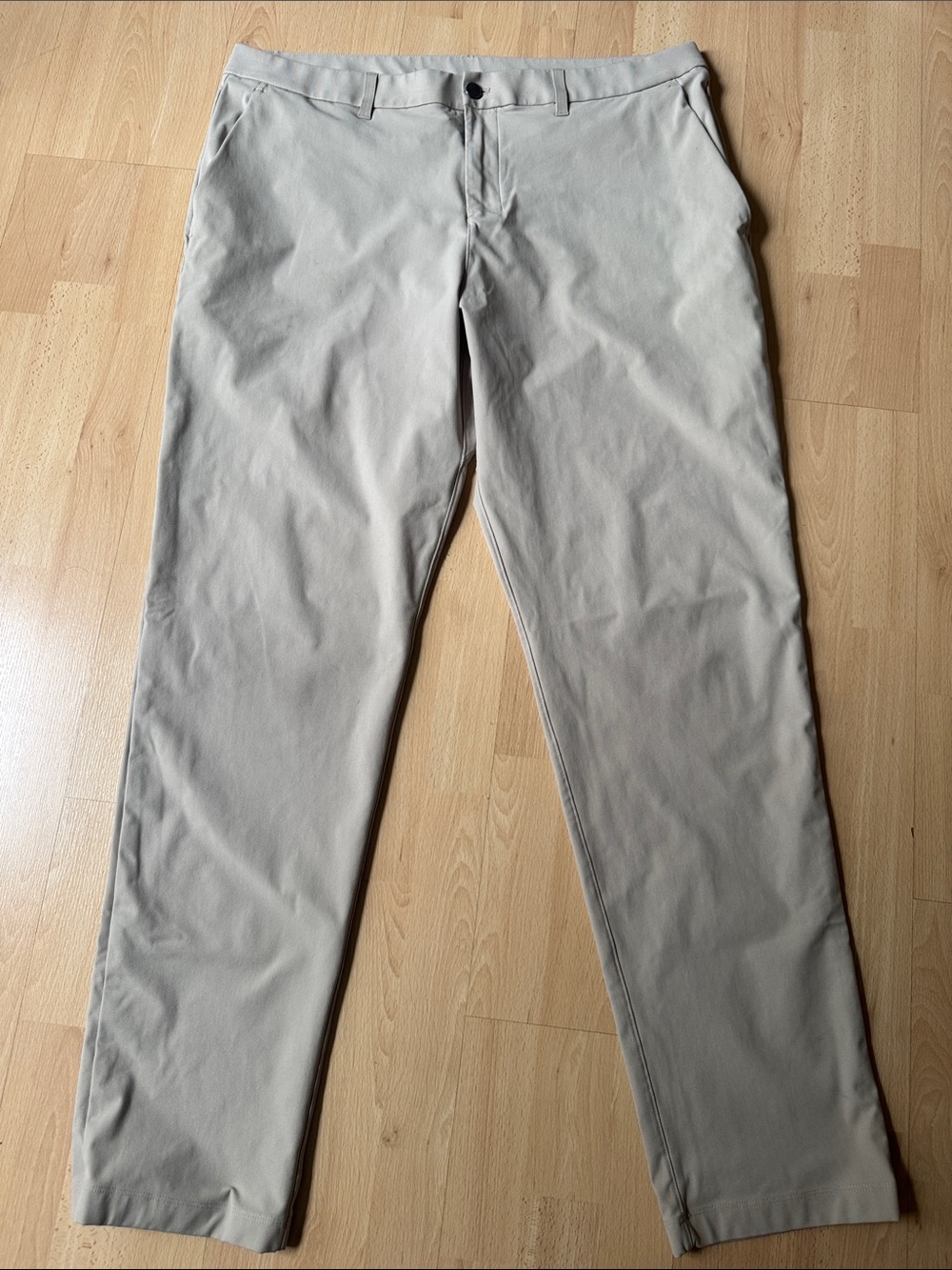 Lululemon Men’s Khaki Pants size 40x34